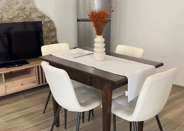 Newcastle House Castelnuovo del Garda